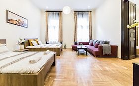 Real Apartments Klauzal